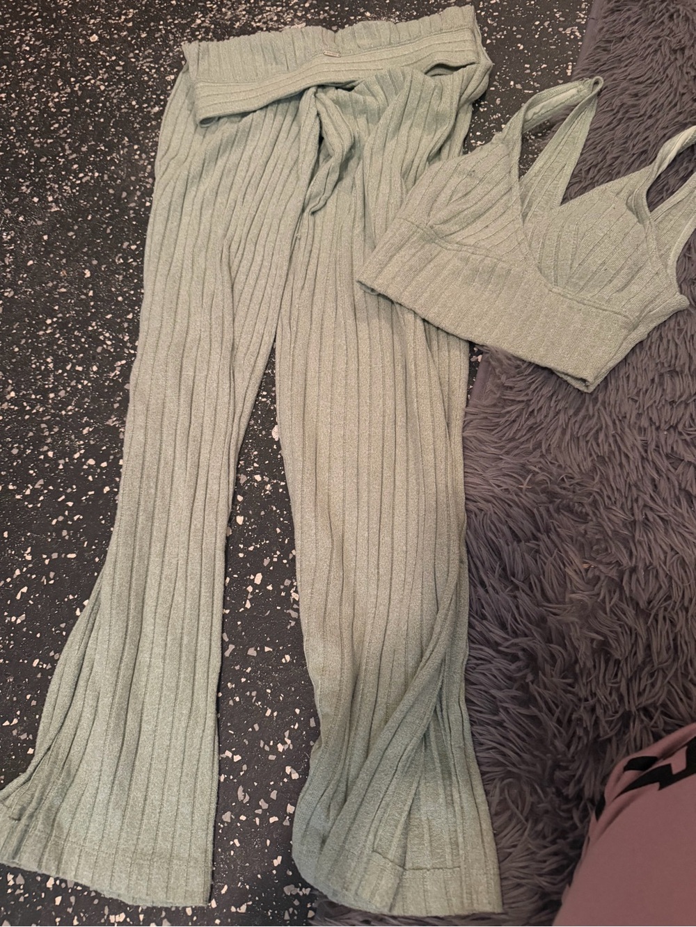 🌟Gilly‎ Hicks Light Sage Ribbed Knit Set